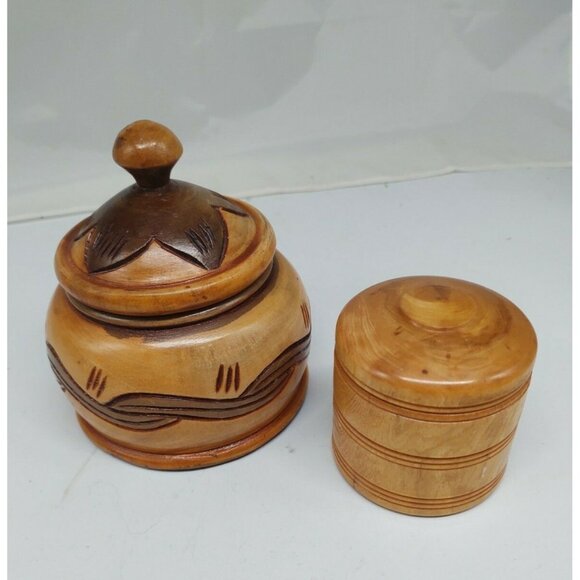 Vintage Wood Hand Turned & Carved Trinket Boxes Set of two - Picture 1 of 12